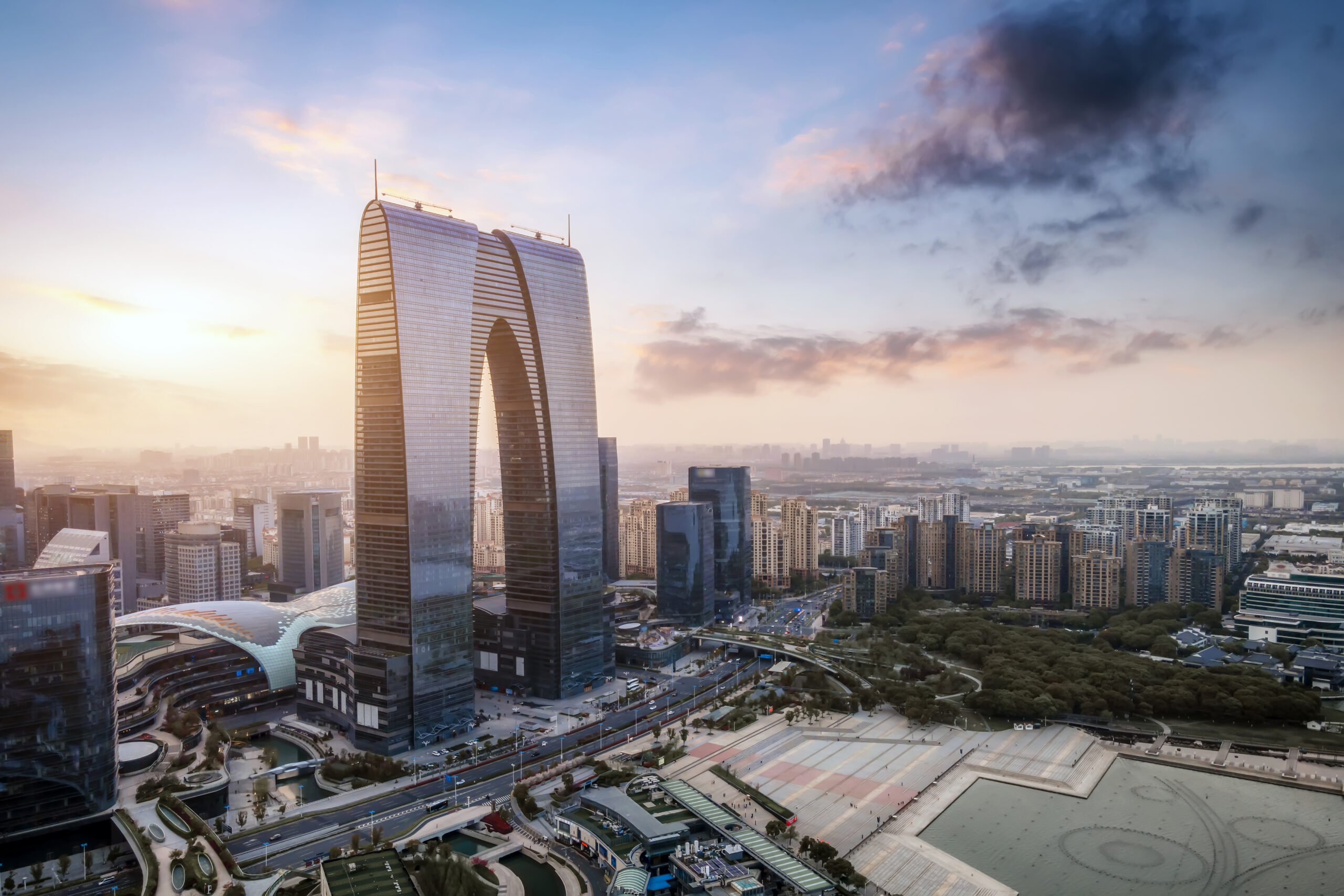 Liya Solutions procurement team on-site in Suzhou, China